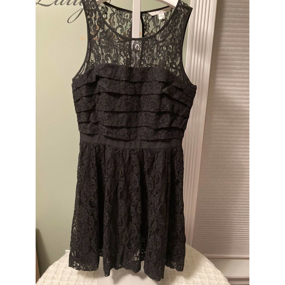 Gorgeous Black Cocktail Dress By Lauren Conrad NWT Size 6